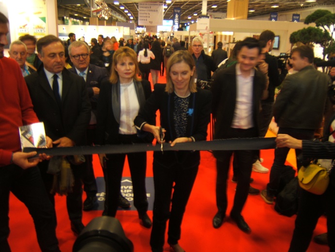 Agnès Pannier-Runacher inaugure le salon du Made in France