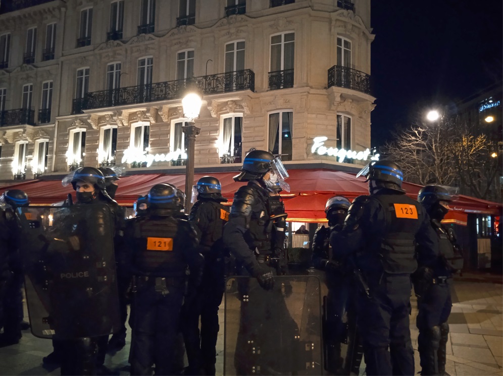 Manif du Convoi de la LIbert sur les Champs Elyses